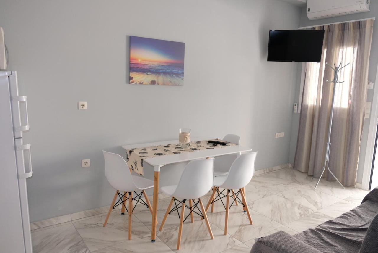 Bright & Comfy Apartments Near The Beach 科斯镇 外观 照片