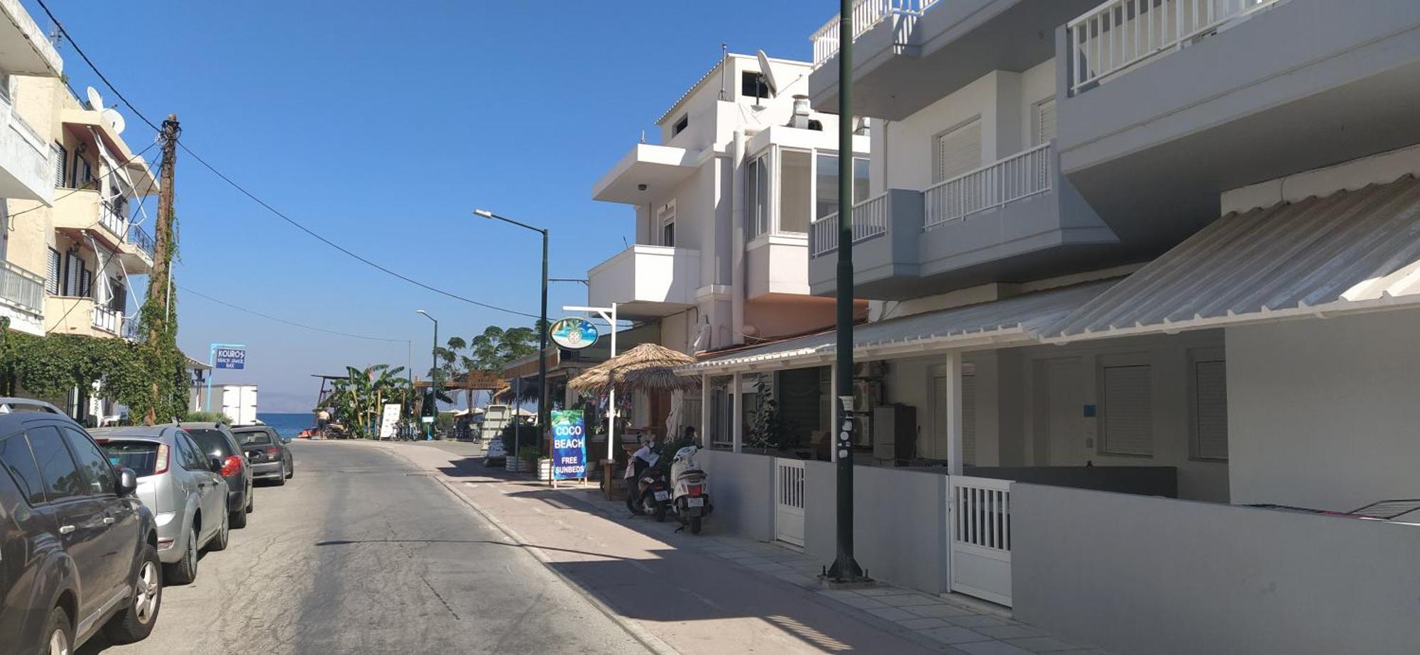 Bright & Comfy Apartments Near The Beach 科斯镇 外观 照片